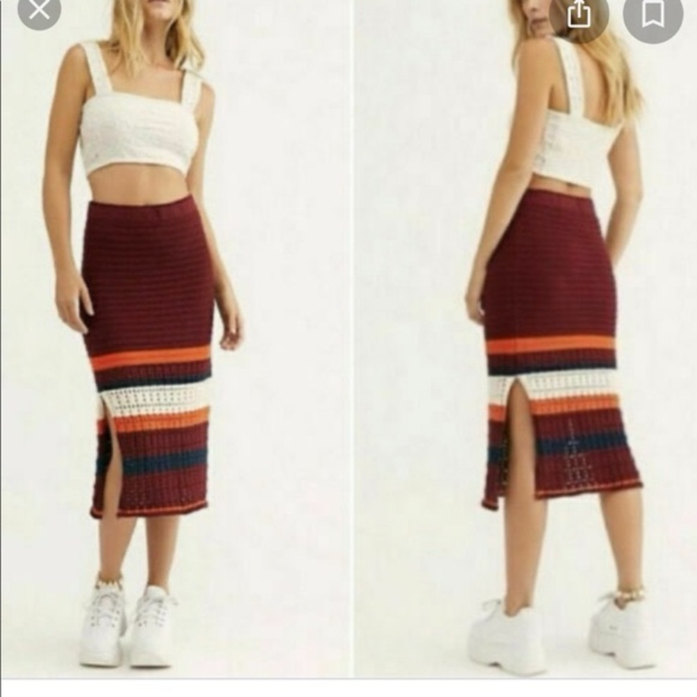 Free People Crochet Skirt NWT BOHO Midi mini look sz Small tight  weave at top.
